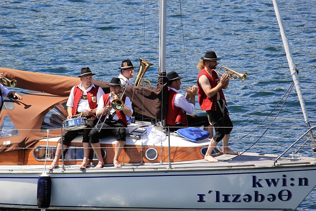 它也反映了 它也反映了